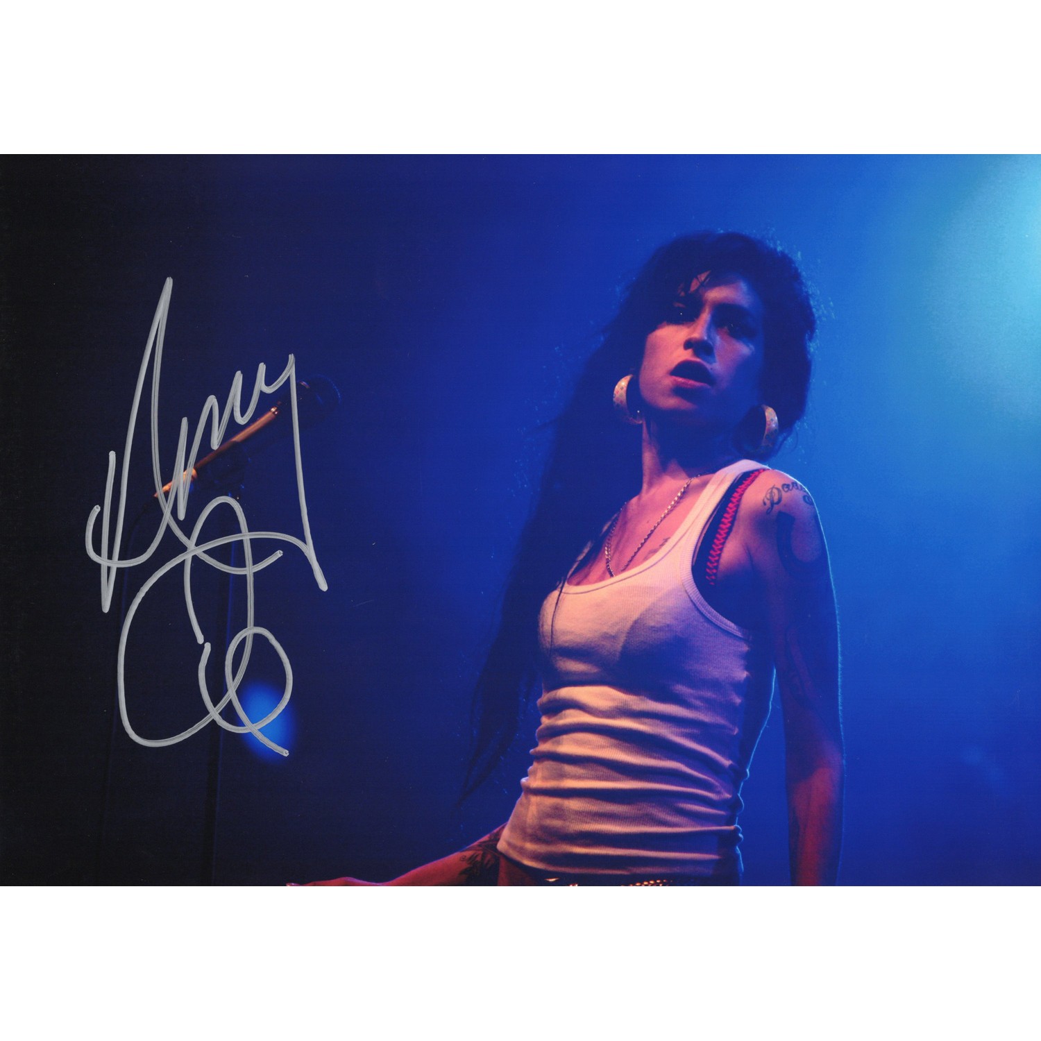 エイミー・ワインハウス直筆サイン入り超大型写真 Amy Winehouse エイミー・ワインハウス 直筆サイン入り写真COA付